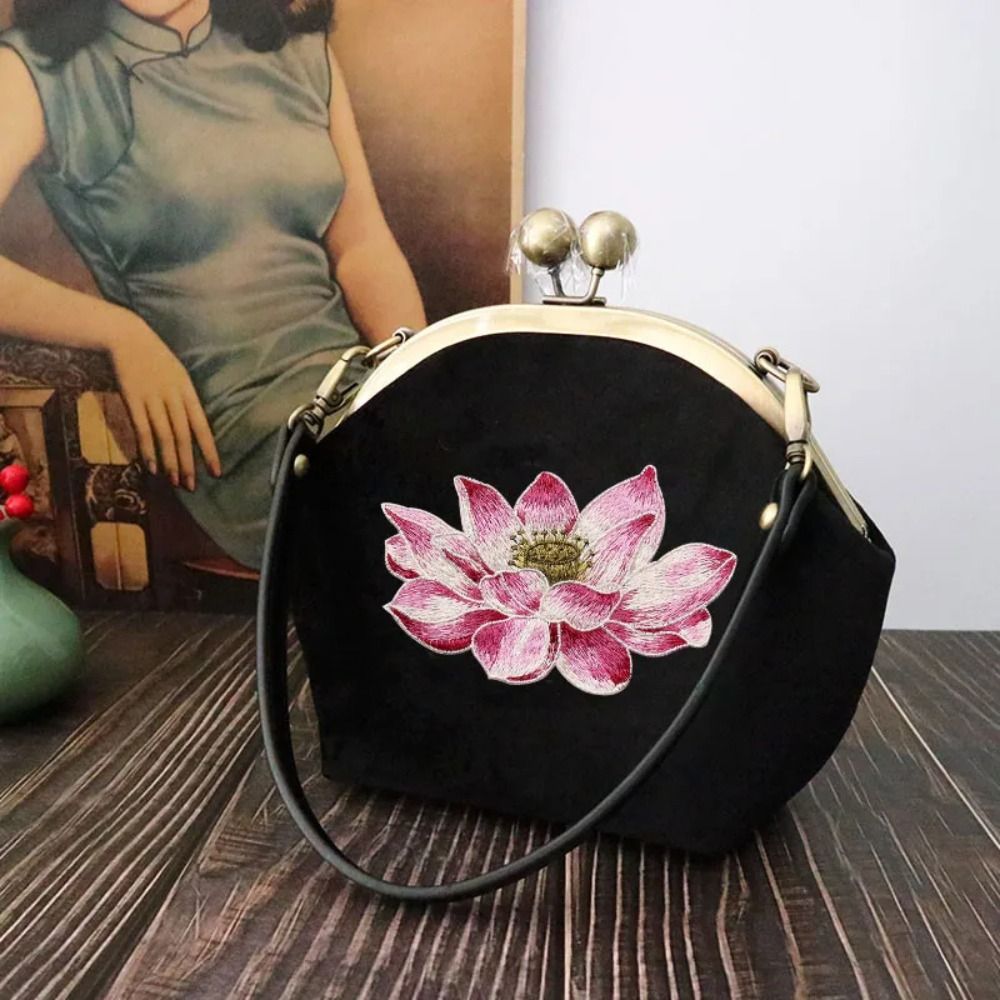 Мягкая нашивка с цветком лотос – обзор и цена Applique Patch Flower